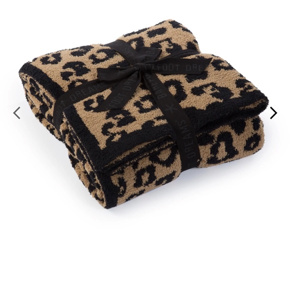 Barefoot Dreams Bedding Barefoot Dreams In The Wild Throw Blanket